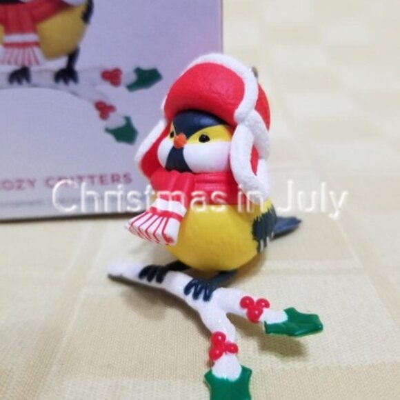 Hallmark 2024 Cozy Critters Bird series Christmas Ornament - Picture 1 of 2
